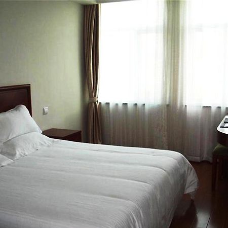 Greentree Inn Shanghai Jiading The South Of F1 Circuit Fangtai Hardware Market Express Hotel Extérieur photo
